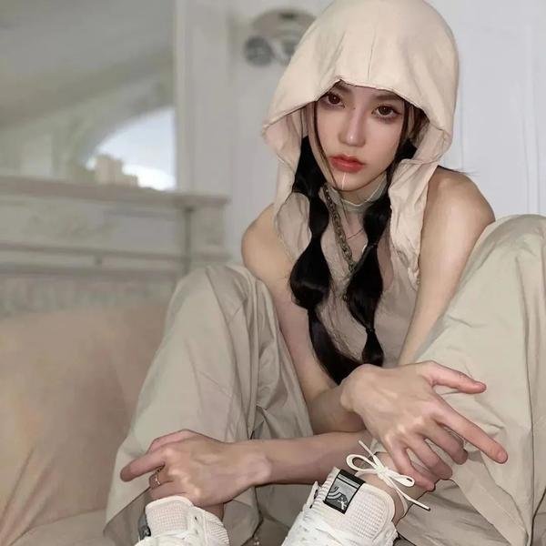 被砍下的头颅海报