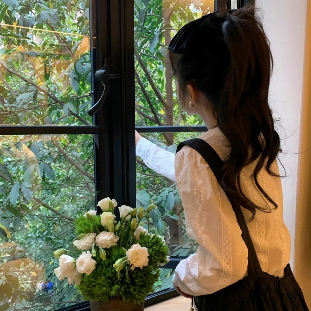 画家的一天海报